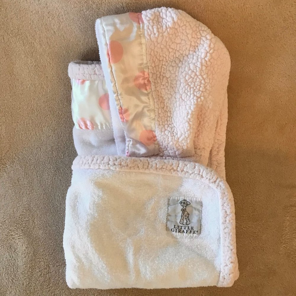 LITTLE GIRAFFE BABY GIRL'S  HOODED TERRY BATH TOWEL in Pink and White